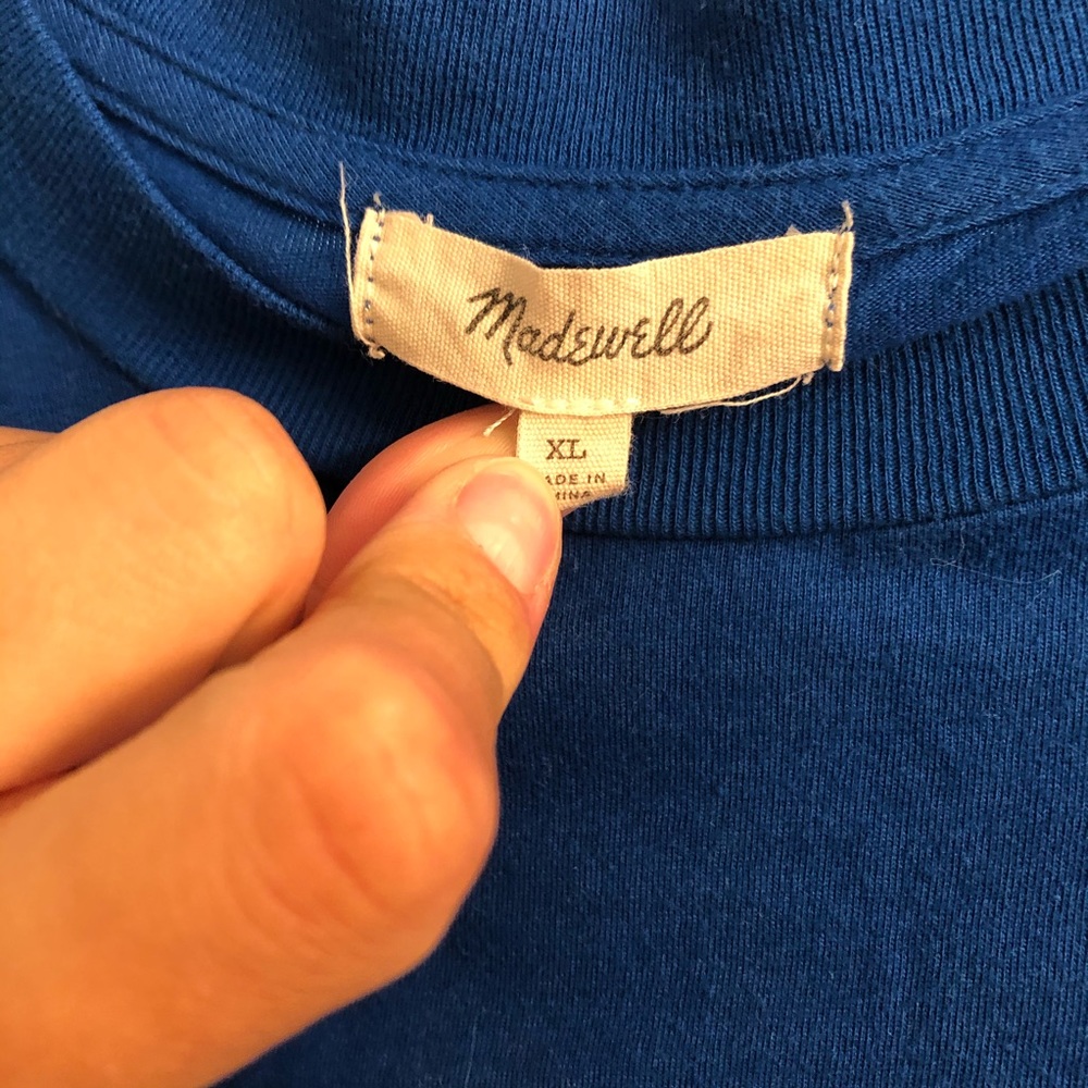Logo tee - Picture 3 of 3